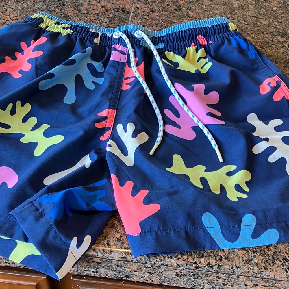 Chubbies Men’s Coral Reef Patterned Swim Shorts